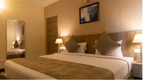 Deluxe One-Bedroom Suite With Hill View